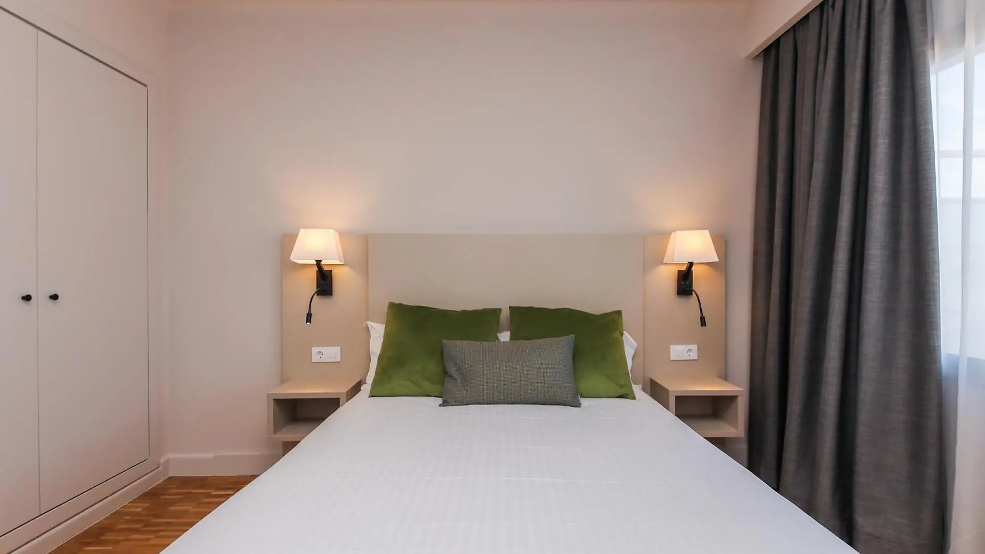***  Hotel Lauria Tarragona İspanya