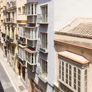 https://urbe10-plaza-de-la-merced-1-bedroom-apartment.es-andalucia.com